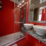 Atmos Luxe Navigli * Milánó