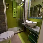 Atmos Luxe Navigli Hostel Milánó