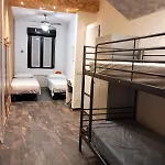 Atmos Luxe Navigli Hostel Milánó