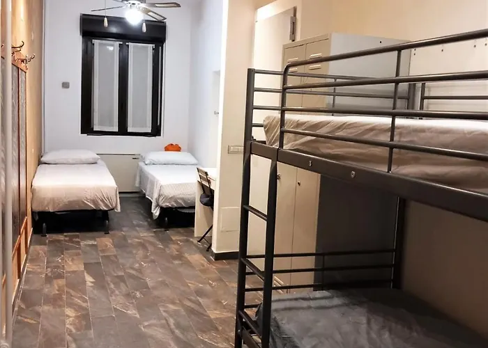 Atmos Luxe Navigli Хостел Милан