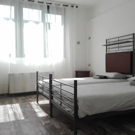 アトモス ルクセ ナヴィッリ *