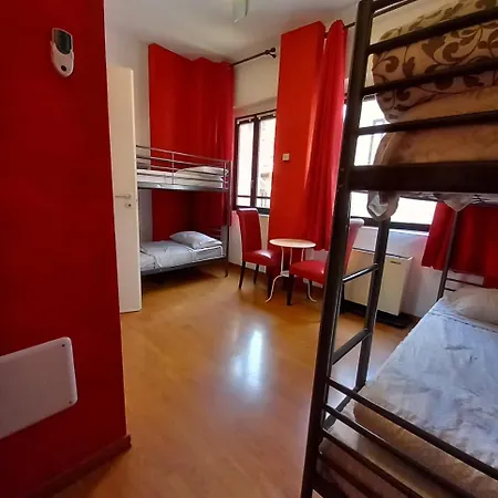 ホステル アトモス ルクセ ナヴィッリ *