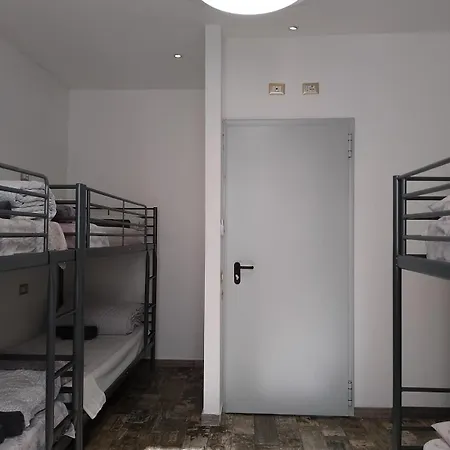 بيت شباب Atmos Luxe Navigli